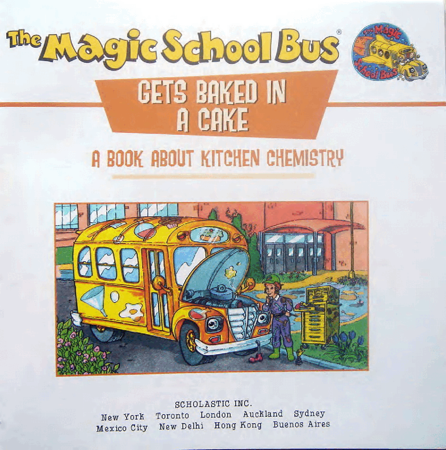 高清彩绘英文原版绘本The Magic Schoolbus - Gets Baked in a Cake.pdf,第2页预览