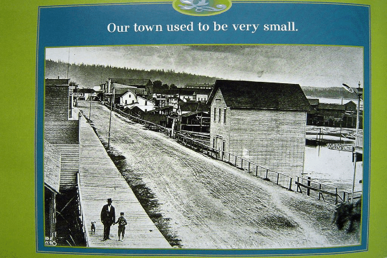 国家地理百科流利级英文绘本Fluent02 our town 课文.pdf,第4页预览